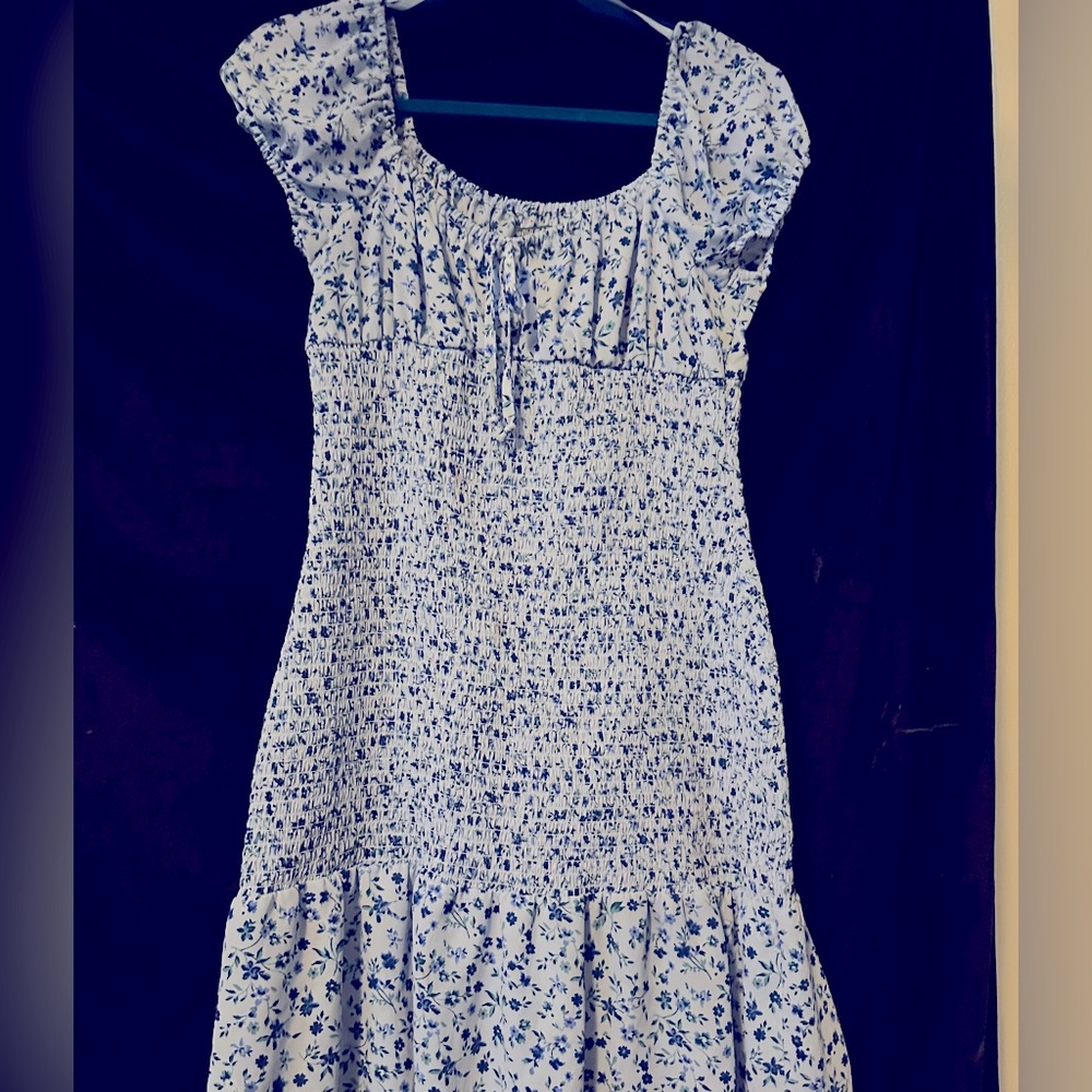 Cute little dress NWOT